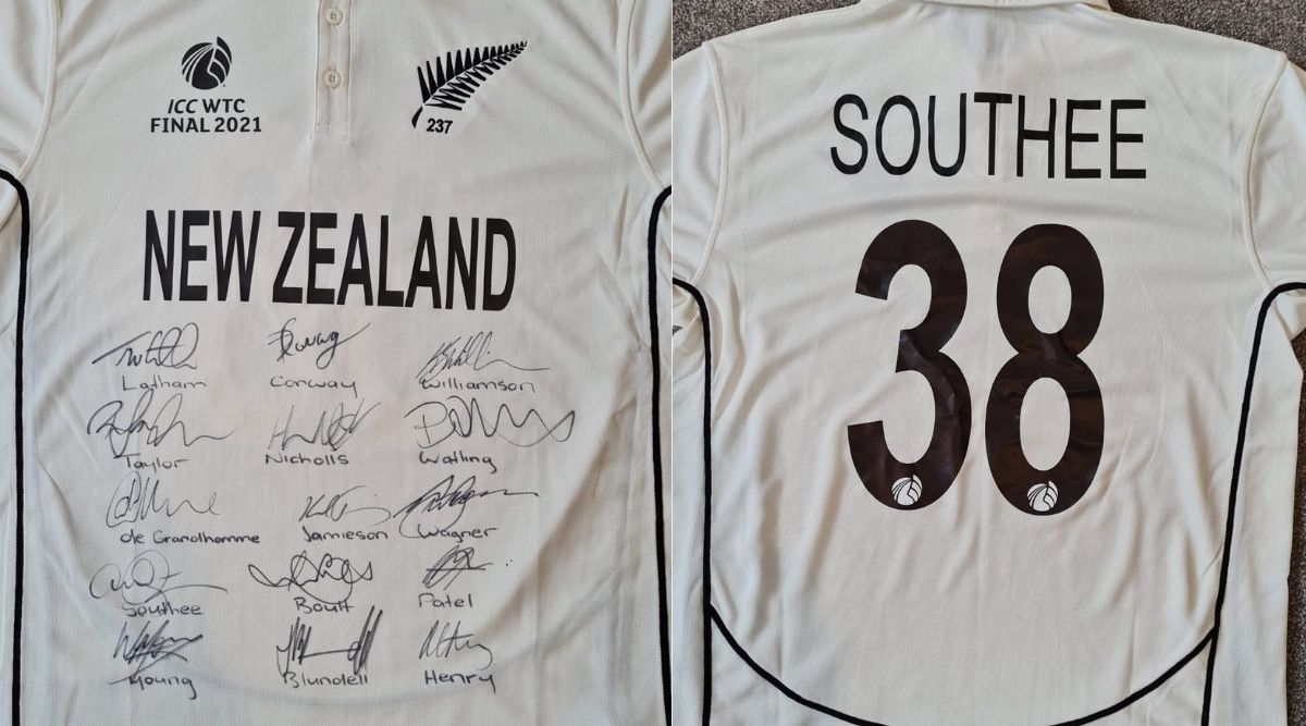 The shirt is signed by the entire Black Caps squad. (Twitter/NZCPA)