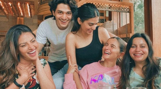 alia shaheen bhatt anushka akansha ranjan lunch new photos