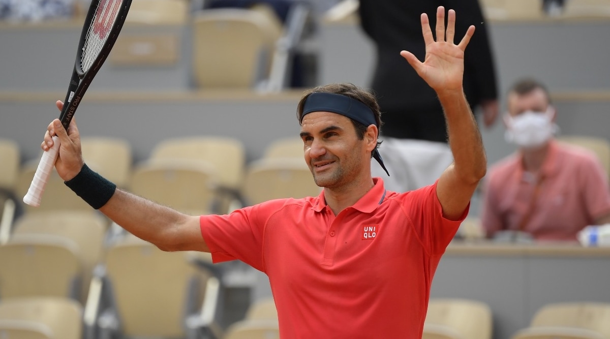 Roger Federer celebrates after winning his French Open third round match. (Twitter/RolandGarros)