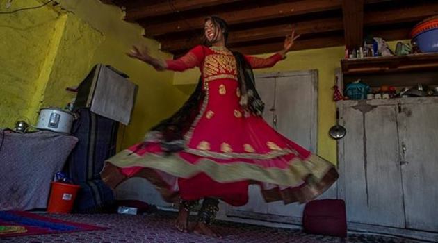 Kashmir Srinagar transgender community, Transgenders in Kashmir, Transgenders in Srinagar, Kashmir, Srinagar, economic low, no income for transgenders in Kashmir, indianexpress.com