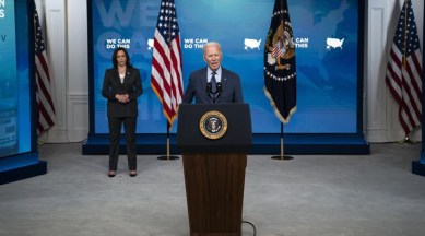 US vaccine export, Joe Biden, US to send 25 million vaccines to world, US vaccine news, world news, Indian express