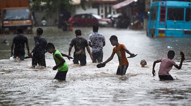 Santacruz records 164.8 mm of rainfall in six hours, 'red' alert issued ...