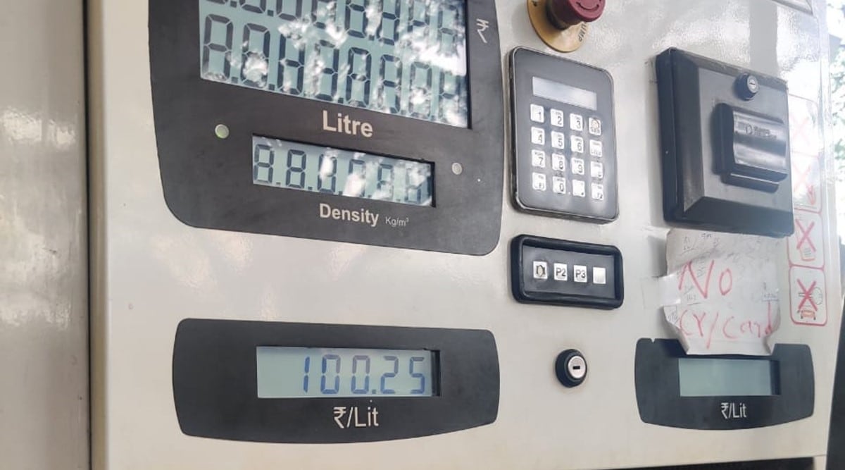 Petrol And Diesel Prices Today 15 September 2021 Here Are Fuel Prices In Delhi Mumbai Kolkata Chennai Bengaluru Hyderabad Check Here