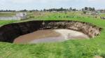 mexico, mexico sinkhole, sinhole Puebla viral pictures, sinkhole viral picture twitter reactions, trending, indian express, indian express news