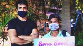 sonu sood fan hyderabad to mumbai