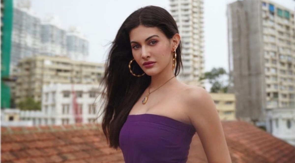 Amyra Dastur Looks Breathtaking In A Backless Flowy Dress Fashion News The Indian Express 1960