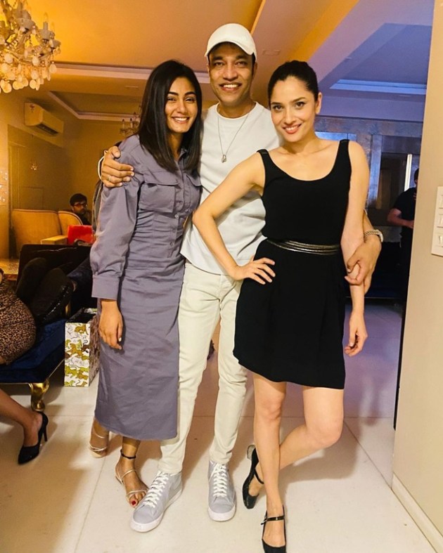 Ankita Lokhande parties with boyfriend Vicky Jain, Sana Makbul ...