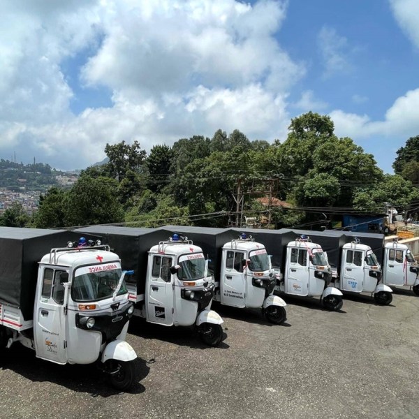 autorickshaw ambulances