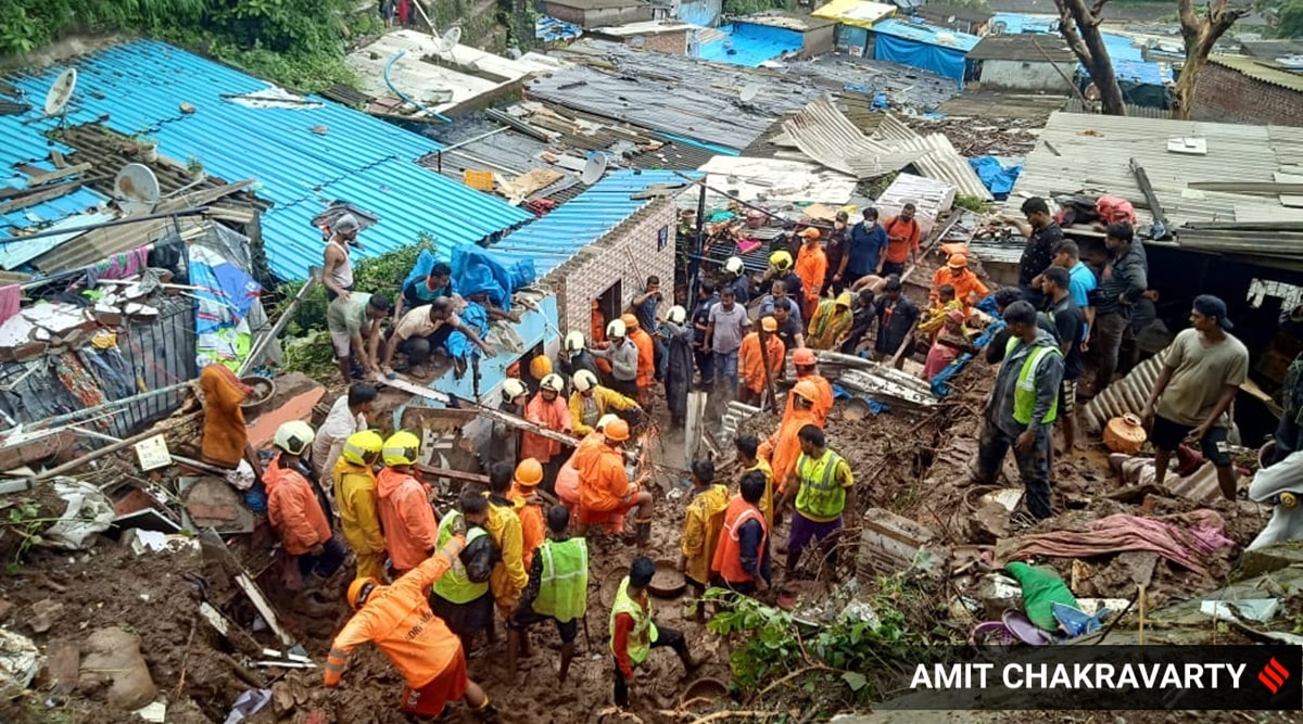 The downpour has caused heavy flooding in low-lying areas of Chunabhatti, Sion, Dadar, and Gandhi Market, Chembur and Kurla LBS Road