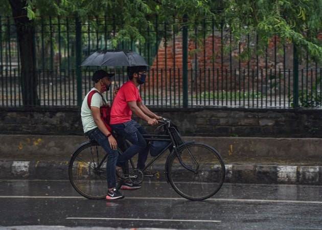 delhi monsoon, delhi rainfall, delhi monsoon pictures, delhi rain pictures, delhi photos, delhi rainfall, imd delhi rains, delhi monsoon delayed photos, delhi news, delhi latest news, delhi weather, delhi weather photos