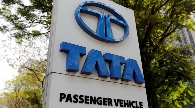 وقالت وحدة الأعمال التجارية لشركة Tata Motors ، Shailesh Chandra ، إن الشركة تعمل حاليًا على تحديد تفاصيل الزيادة في كل طراز/تقليم. (ملف/رويترز)