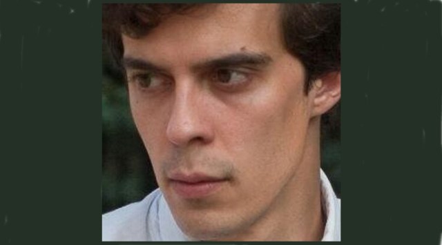  Roman Dobrokhotov, chief editor of The Insider news site, tweeted on Wednesday morning that ``police are knocking`` on the door of his apartment.  (Twitter/ Roman Dobrokhotov)