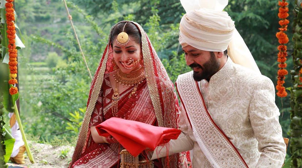 Yami Gautam and Aditya Dhar celebrate one month of their wedding with ...