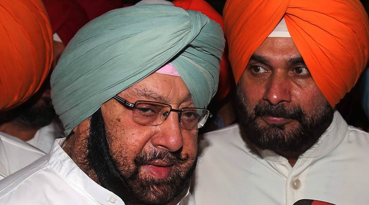 Amarinder Singh and Navjot Singh Sidhu have been at loggerheads over various issues. (File Photo)