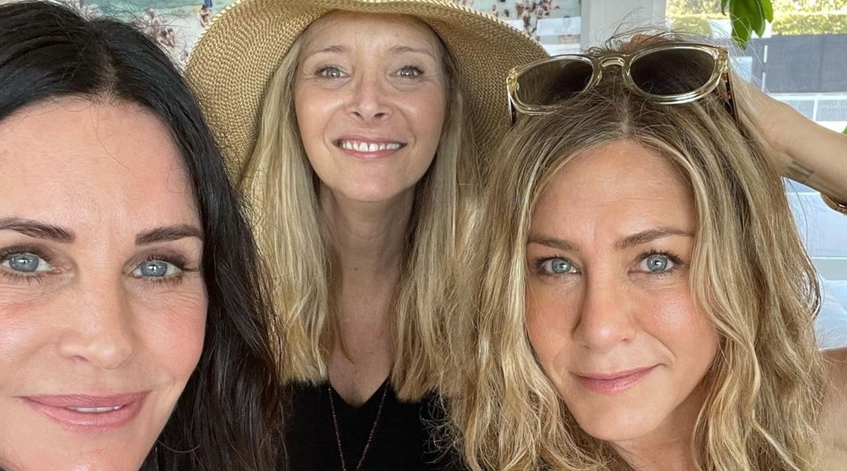 Another Friends Reunion: Courteney Cox celebrates Fourth ...