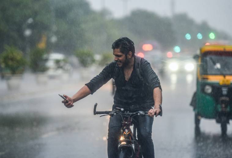 Monsoon Highlights: IMD puts Goa, Maharashtra on red alert | India News ...