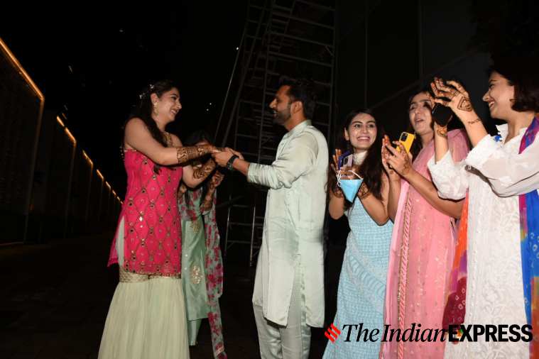#DishulWedding: Rahul Vaidya-Disha Parmar se complementan en la ceremonia mehendi