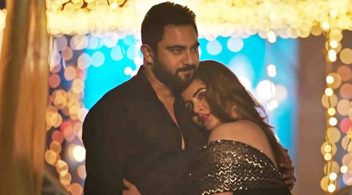 Dujone review: This Srabanti and Soham starrer is a collage of cliches |  Entertainment News,The Indian Express