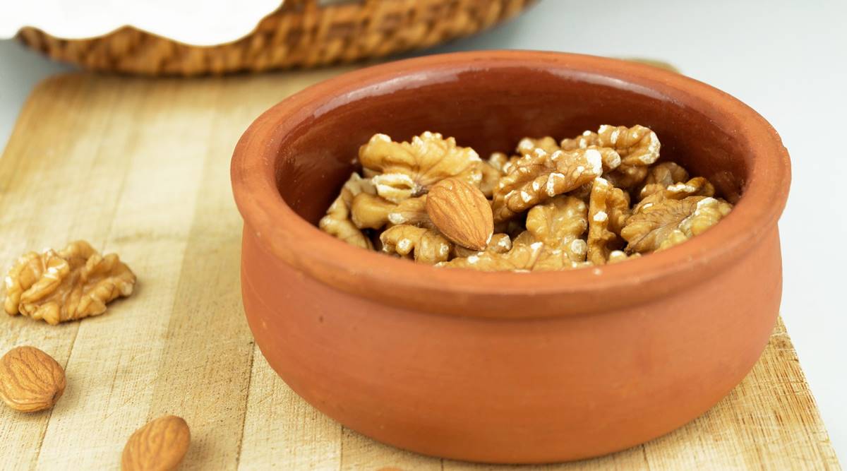earthen pot