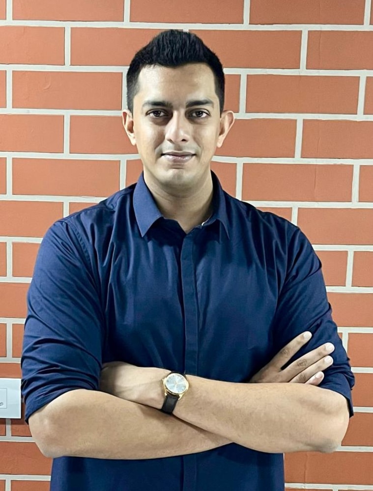 smart mirror, portl smart mirrow, portrl smart mirror, Indraneel Gupta portl, what is smart fitness mirror, porlt smart mirror 