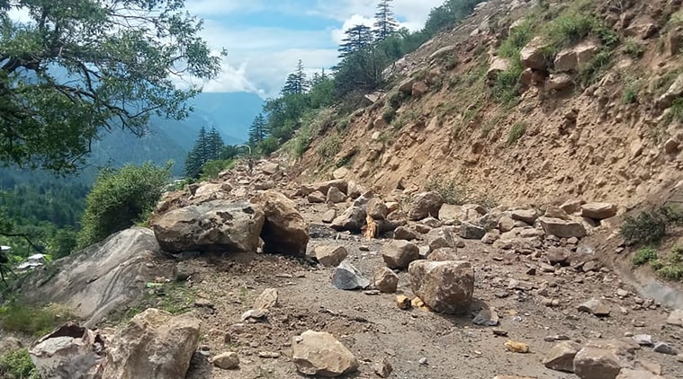 Nine Killed After Boulder Crashes Into Tourist Vehicle In Kinnaur ...