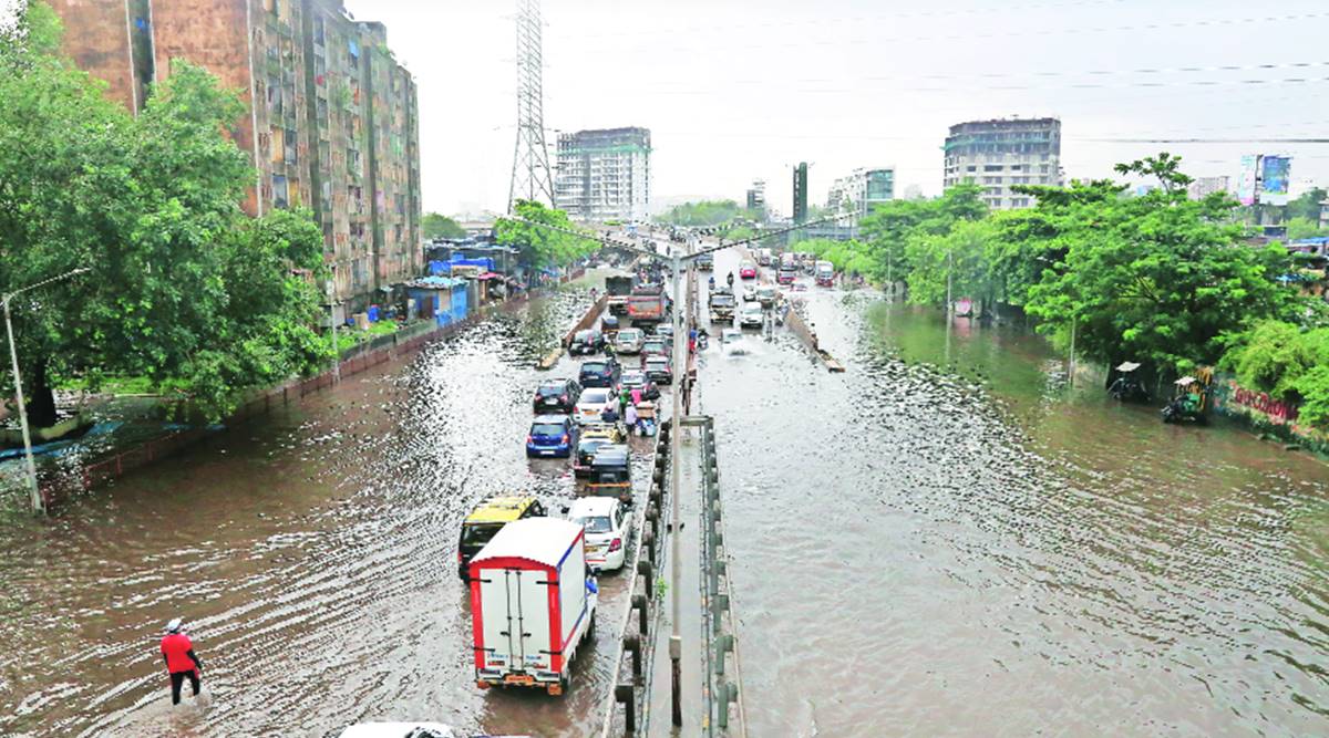 monstrous-storm-drops-200-mm-of-rain-in-six-hours-in-mumbai