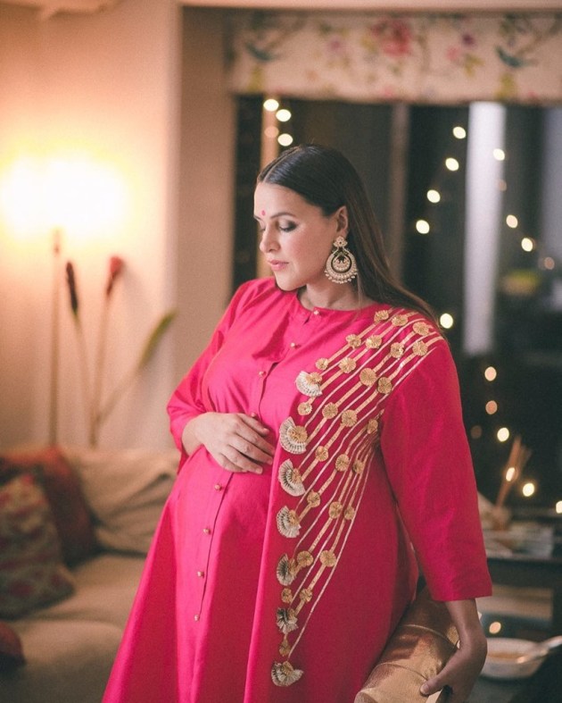 neha dhupia maternity fashion looks