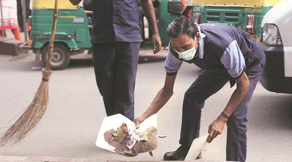 Citizens can use the helpline number 155303 or 311 to register their complaints and suggestion. (File)