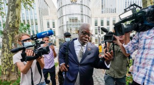 R Kelly attorney, Deveraux Cannick