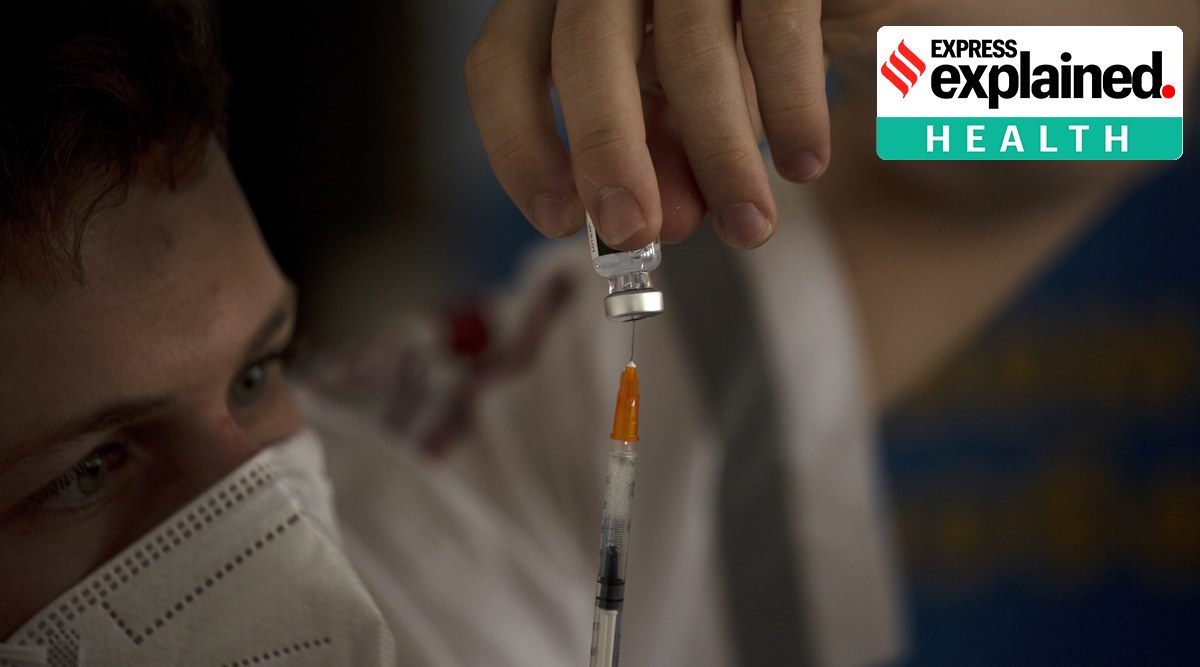 A medic prepares a syringe of the coronavirus vaccine in Jerusalem, Wednesday, Aug. 4, 2021. (AP Photo: Maya Alleruzzo)