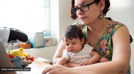 breastfeeding, breastfeeding mothers, how to breastfeed at home, breastfeeding mothers and work-from-home routine, parenting, indian express news