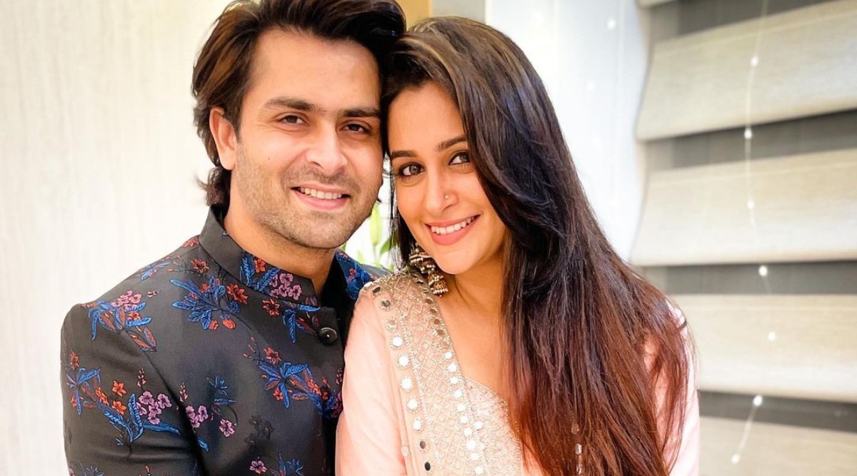 Dipika Kakar lashes out at fans who said Shoaib Ibrahim and his family  'turned her into a naukrani' | Television News - The Indian Express