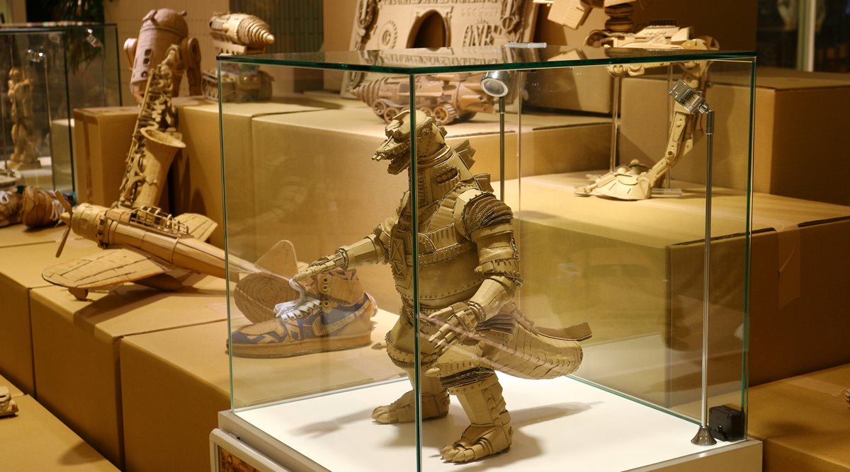 Thinking out of the box Japanese artist makes lifelike cardboard