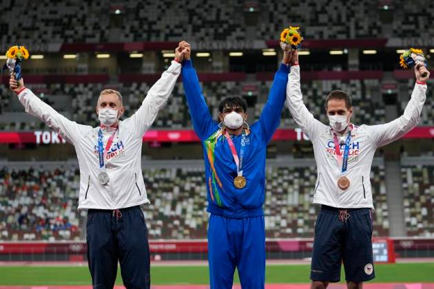 Neeraj Chopra, Neeraj Chopra gold medal, Neeraj Chopra Tokyo Olympics, Neeraj Chopra olympics best throw, Neeraj Chopra medal ceremony