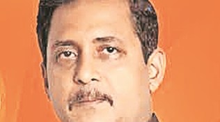 Kolkata Police break down door of BJP leader’s home, arrest him