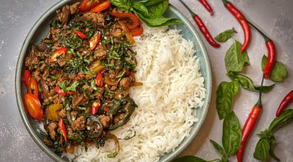 A simple Thai basil chicken recipe to make your lunch interesting