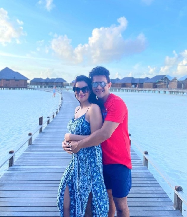aditya, shweta