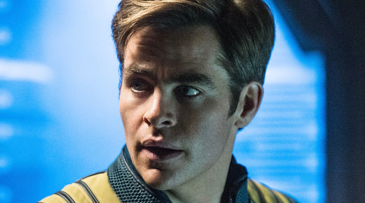 Chris Pine Eyes Star Trek