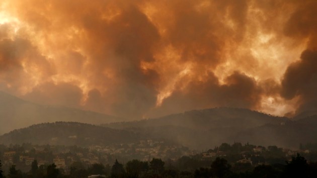 greece wildfire photos, greece wildfires, greece forest fire photos, greece forest fires, greece heat wave, greece heat wave photos, evia island fire photos, evia island wildfire photos, evia island forest fire, wildfire rescue greece, wildfire rescue evia, greece photos