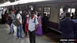 Mumbai trains, mumbai train reopening, mumbai local train reopen today, mumbai train pass, suburban trains reopening, Mumbai covid news, Mumbai news, Indian express news