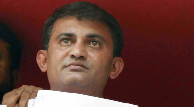 Paresh dhanani, gujarat congress, gujarat education policy