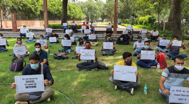 They began their protest outside Shastri Bhavan demanding absorption on Wednesday.