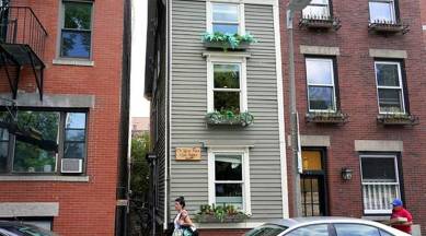 skinny house