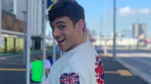 tom daley cardigan