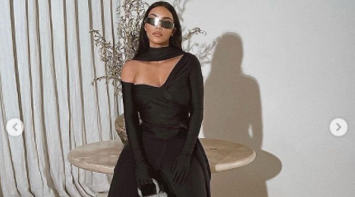 Kim Kardashian arrives in New York City wearing a daring Balenciaga outfit; check it out | Fashion News - The Indian Express Kim Kardashian arrives in New York City wearing a daring Balenciaga outfit; check it out | Fashion News - The Indian Express