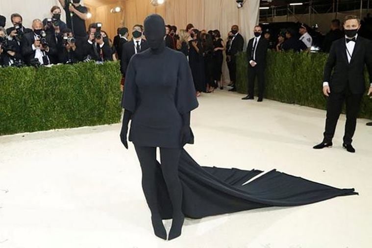 Met Gala 2021, Kim Kardashian en la Met Gala 2021, Met Gala 2021 Kim Kardashian, aparición de Kim Kardashian en la Met Gala, noticias de Kim Kardashian, Kim Kardashian y Kanye West Met Gala, Demna Gvasalia, Balenciaga, indian express news