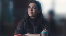 Mandy Moore, Mandy Moore news, Mandy Moore son, Mandy Moore breastfeeding, Mandy Moore normalising Mandy Moore, Mandy Moore in This Is Us, indian express news