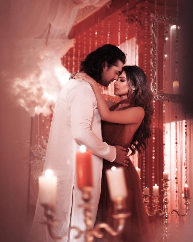 Mouni Roy, jubin Nautiyal