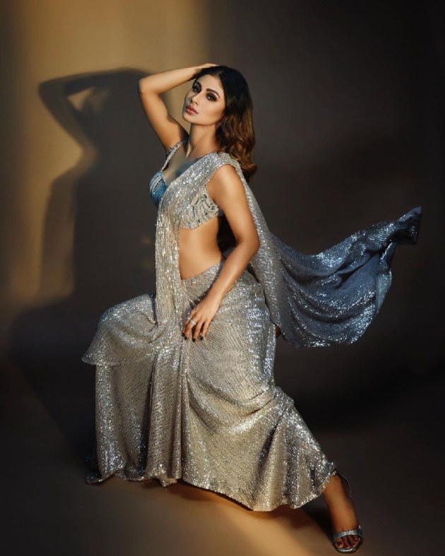Mouni Roy pic