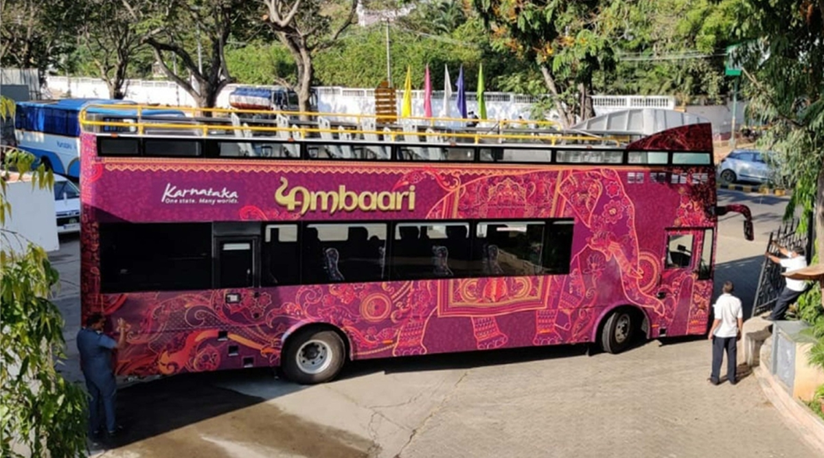 tourist buses in kangra